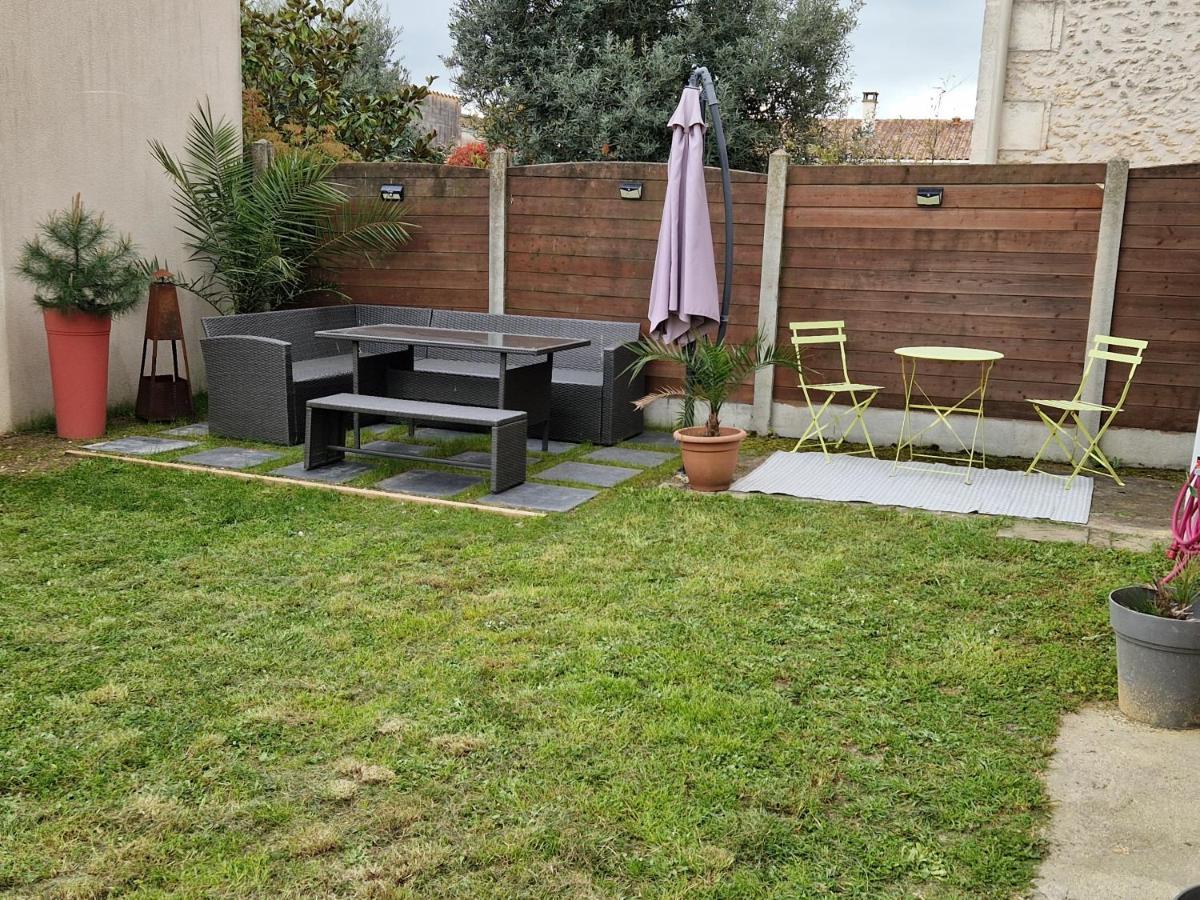 Maison typique royannaise dans un quartier calme Extérieur photo